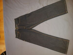 RVCA Americana Jeans Dayshift relaxed fit size 33" RUNS LARGE 37"
